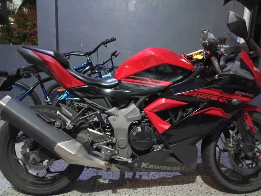 12,5jt DAPAT KAWASAKI NINJA 250 CC