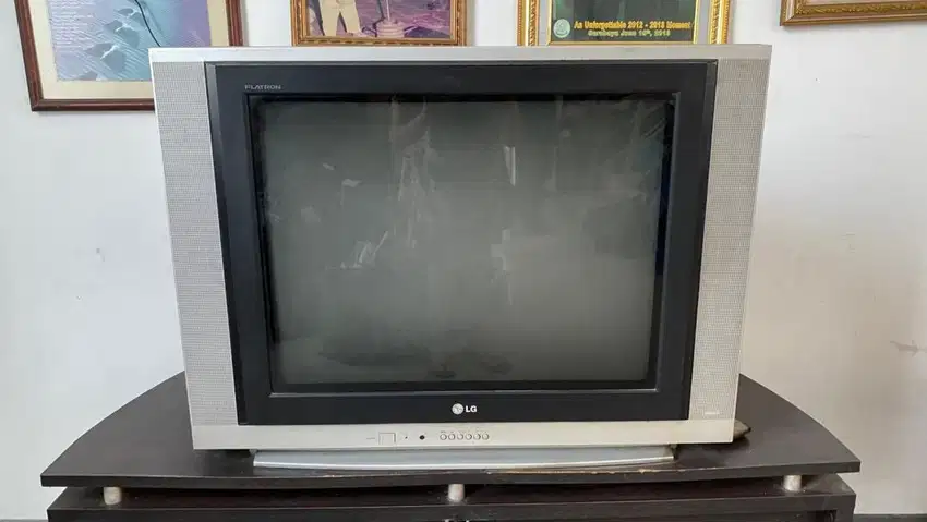 TV LG Flatron 21 Inch
