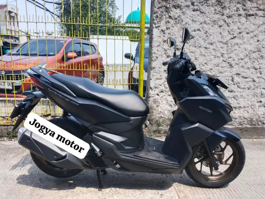 Honda vario 160 abs tahun 2022 cash credit