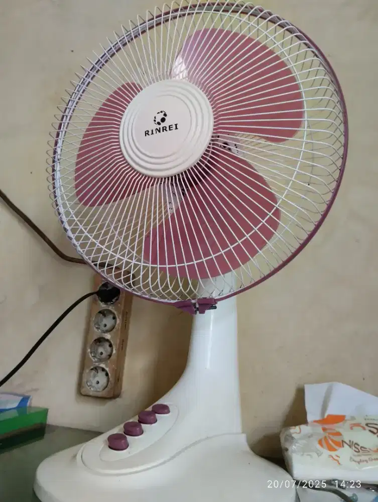 Kipas angin meja 12 inch rinrei