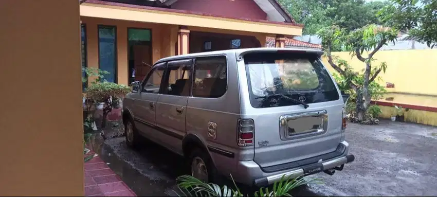 Kijang Kapsul LGX 1.8 2002