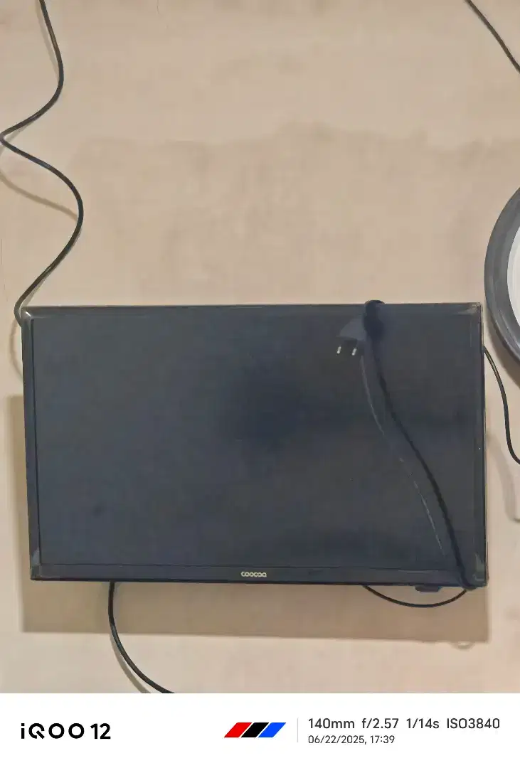 TV LED Coocaa 24 + STB Matrix DVB 2IP + Antenna Auto Rotate