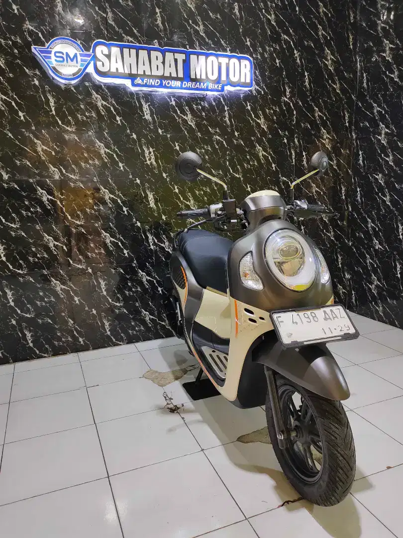 SCOOPY FI FASHION TH 2024
