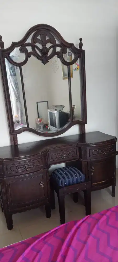 MEJA RIAS ANTIK KAYU JATI