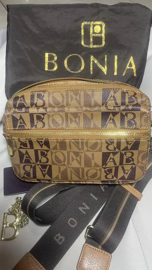 Bonia preloved 3 in 1