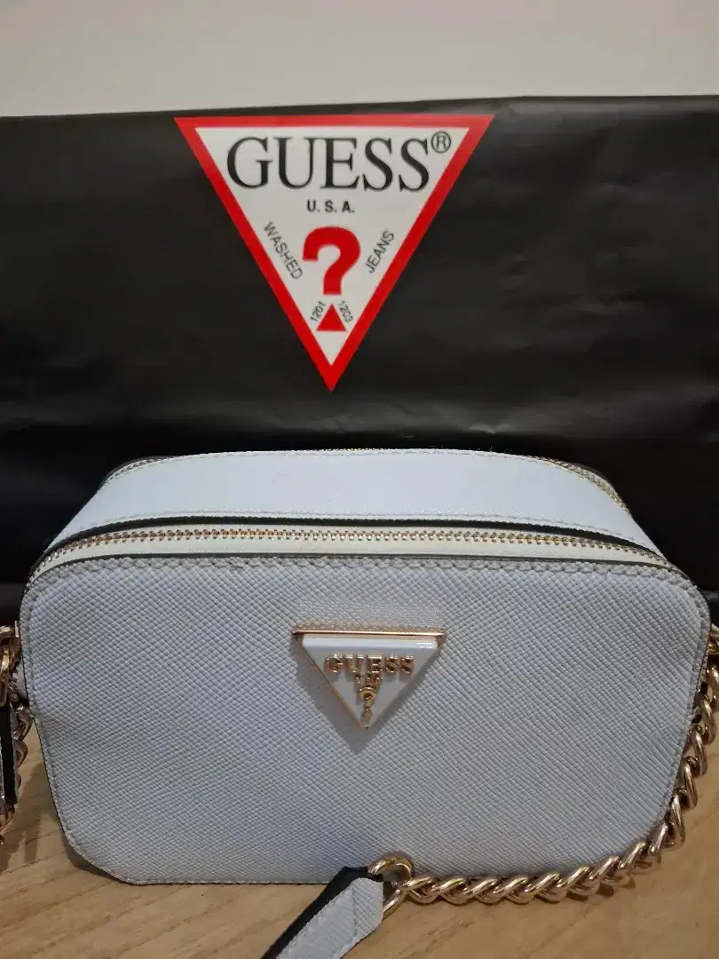 Dijual tas GUESS ori