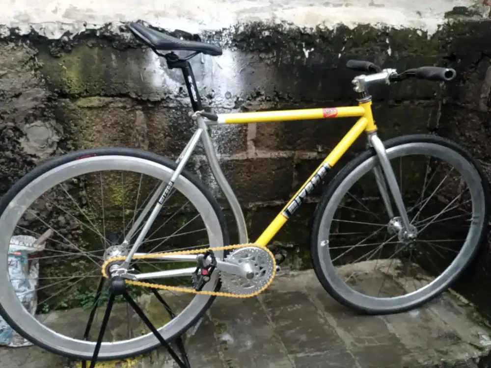 Fixie merk further