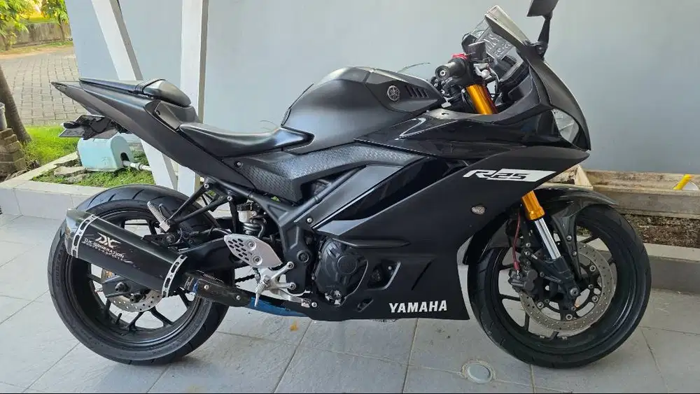 JUAL YAMAHA R25 2020 BLACK EDITION
