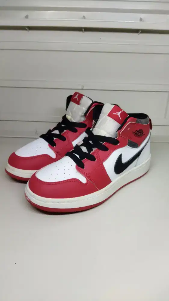 SEPATU NIKE AIR JORDN SIZE 32