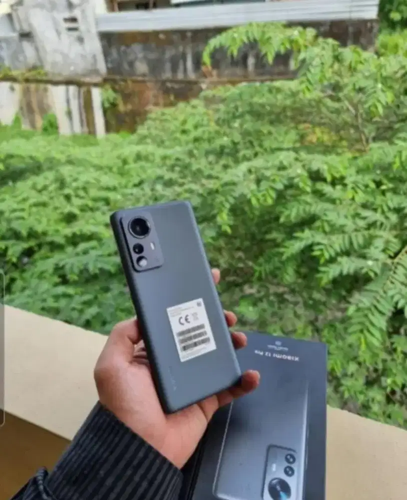 Xiaomi 12 Pro 5G 12/256 GB Kondisi Seperti Baru
