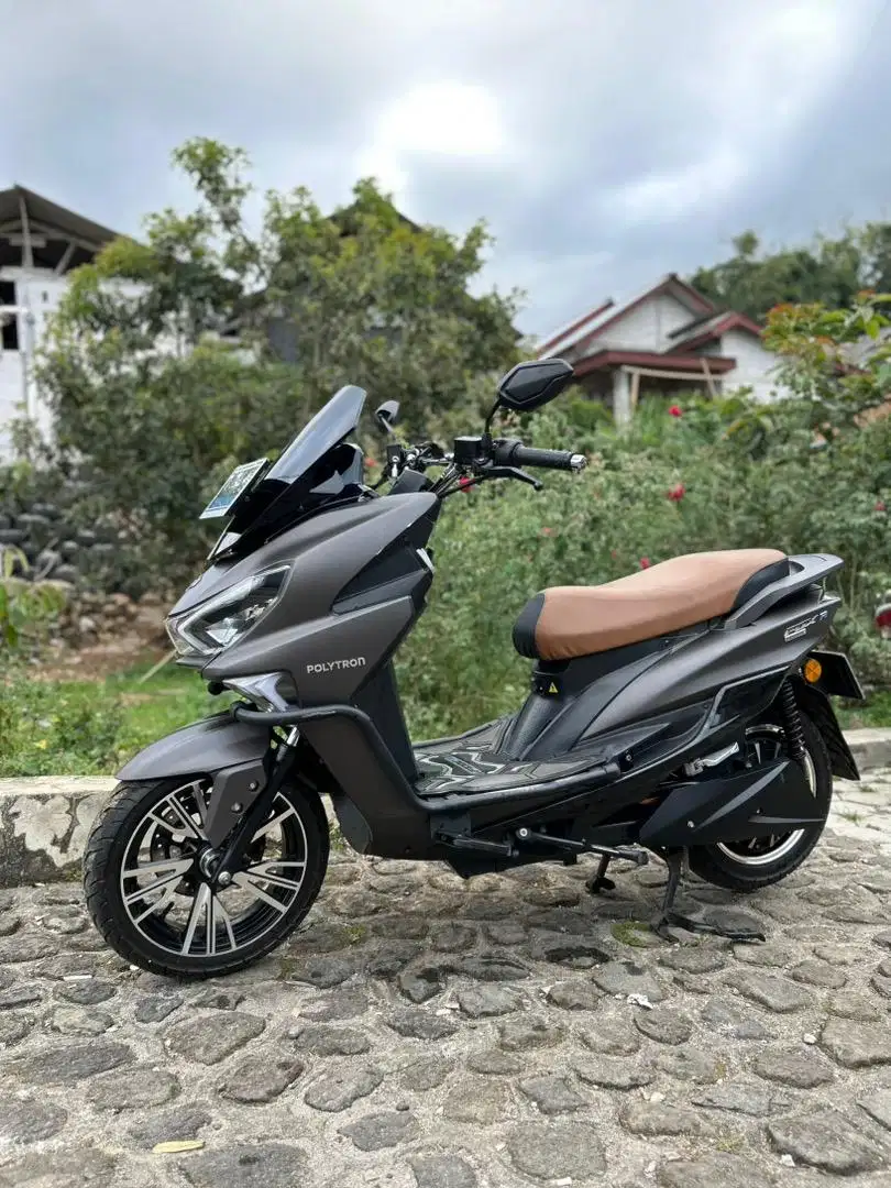 Polytron Fox R Motor Listrik
