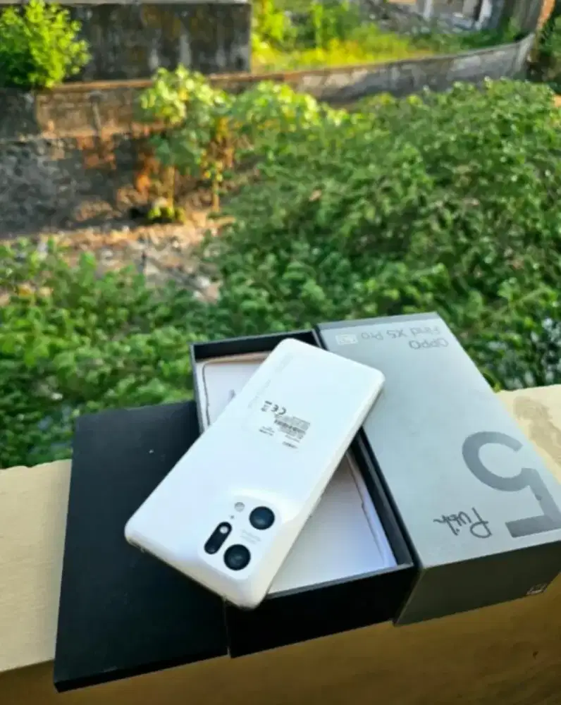 Oppo Find X5 Pro 12/256 GB Kondisi Seperti Baru