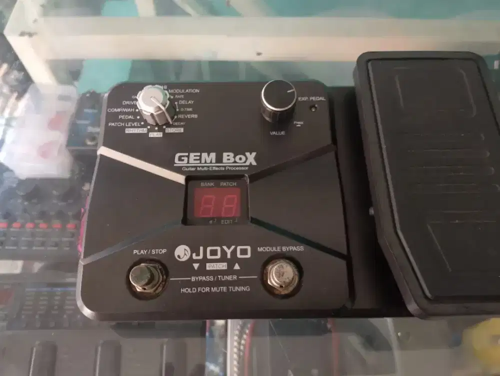 Efek gitar joyo gem box