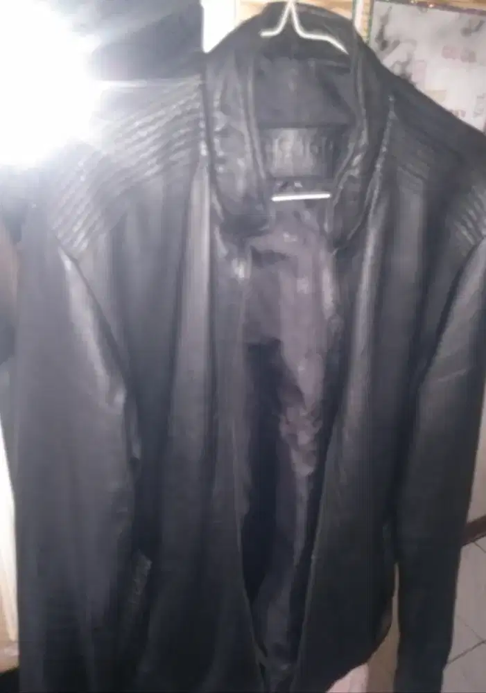 Jaket kulit silakan yg minat yg GK niat GK usah chat