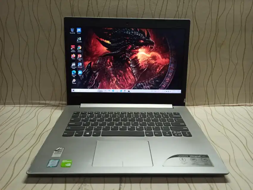 Laptop design /gaming.. Lenovo ideapad 320 i5 Gen7 /8GB /256 gb