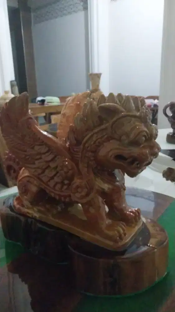 Patung singa tugeh dari batu alam