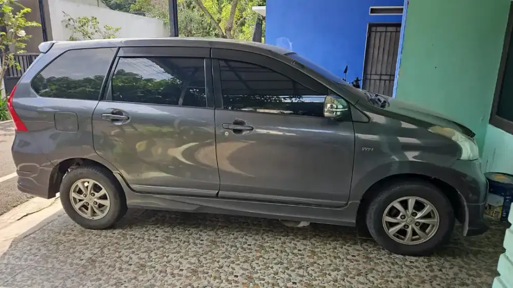 Mobil Avanza G Luxury 2014