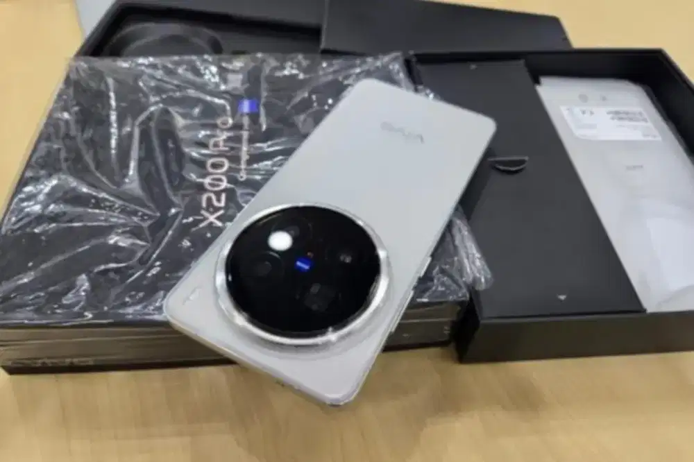 Vivo X200 Pro 16/512 GB Kondisi Mulus Istimewa