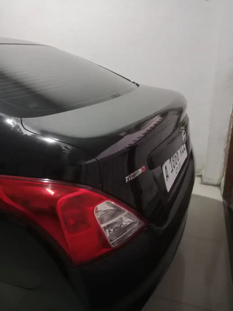 Mobil murah siap pakai sedan manual 2015 an pribadi