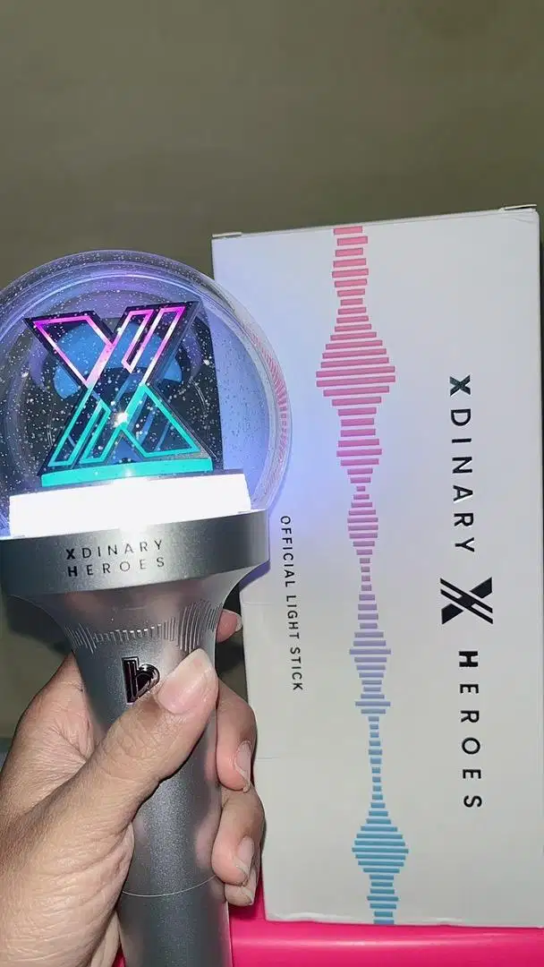 Lighstick Xdinary Heroes