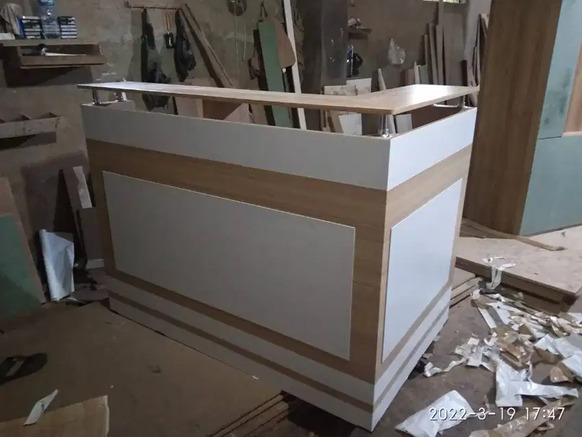 Meja Resepsionist SF 03