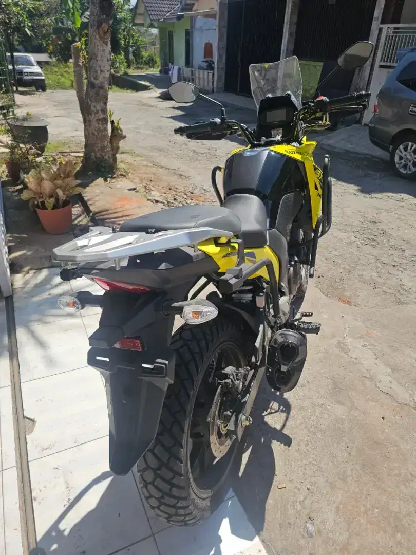 Suzuki V-Strom 250 Straight Twin Reg 2024 Siap Tour Koko Motor