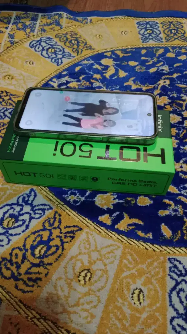 Infinix hot 50i ram 6/128 kondisi bekas baru mulus no minus komplit