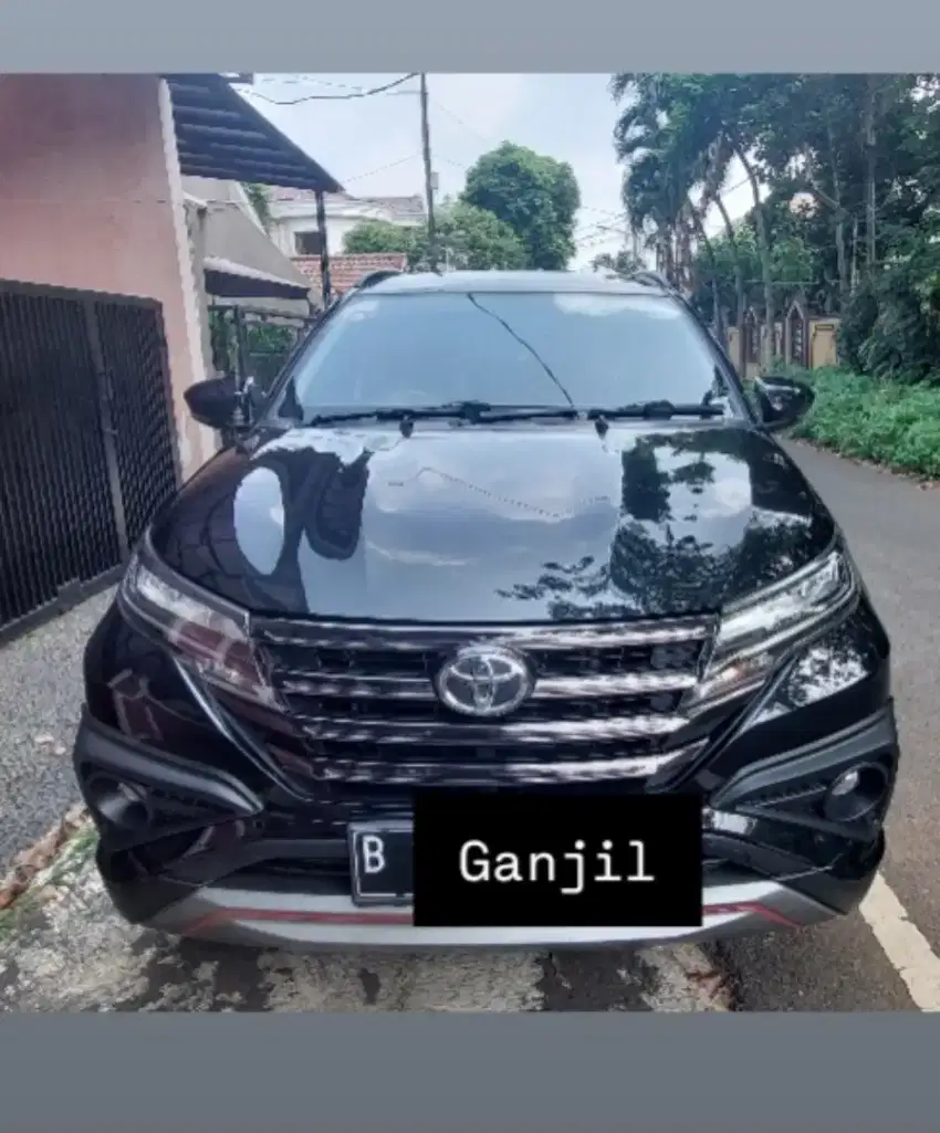 Toyota Rush TRD Sportivo M/T Hitam 2021