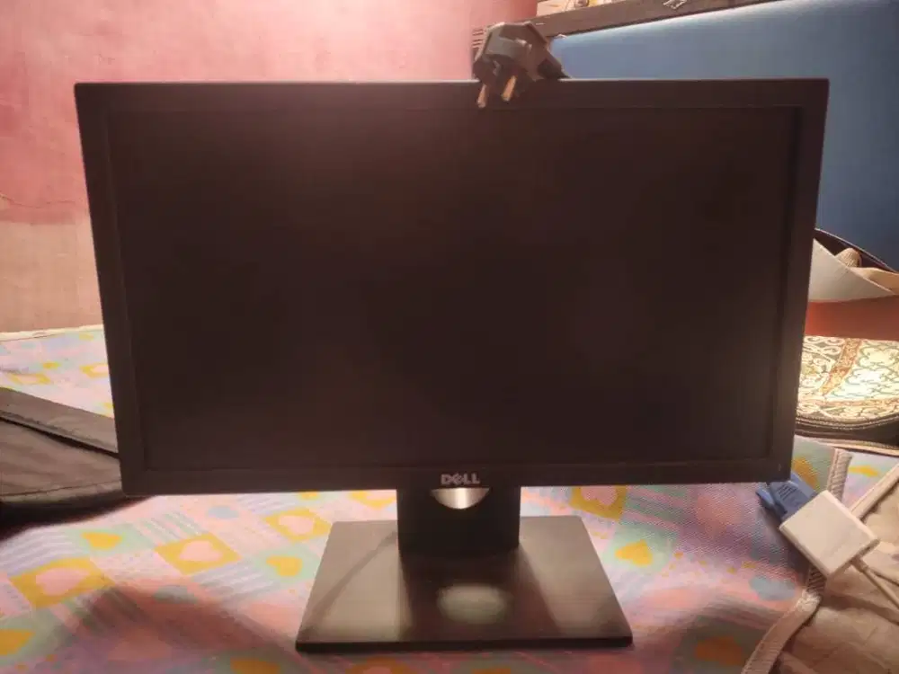 Monitor Ukuran 17 Inchi