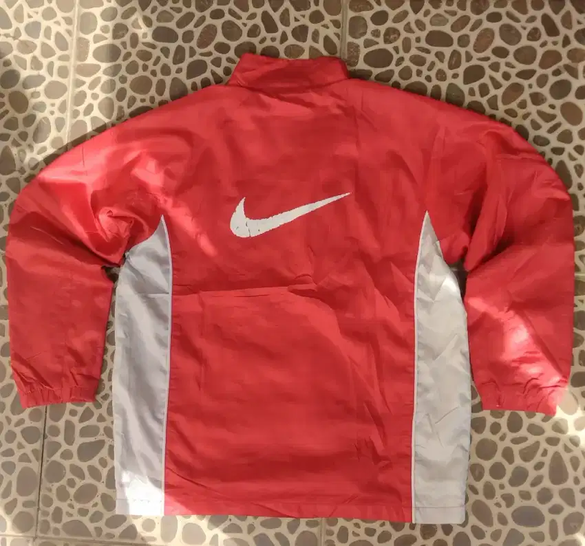 Jaket Nike mulus