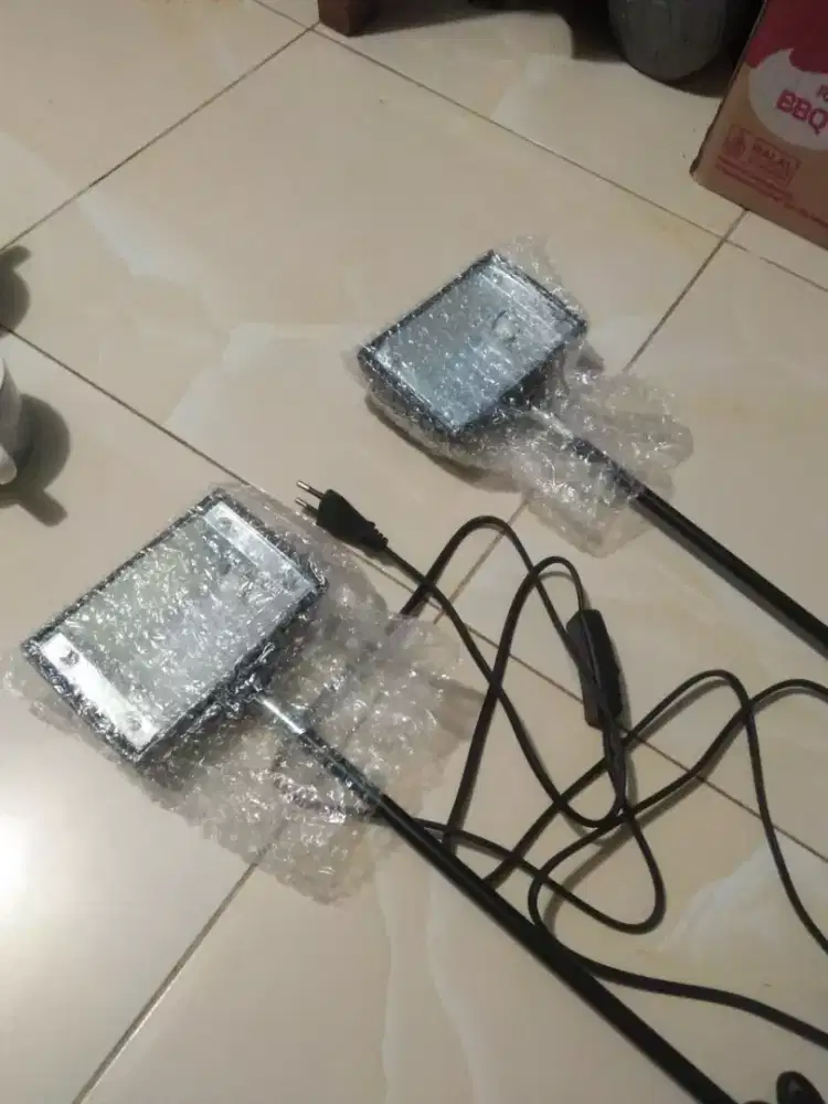 lampu sorot standing