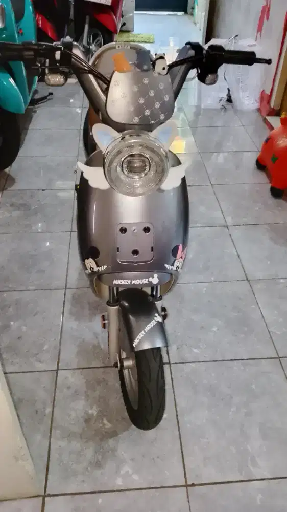 Sepeda listrik Pasific Ventura mewah