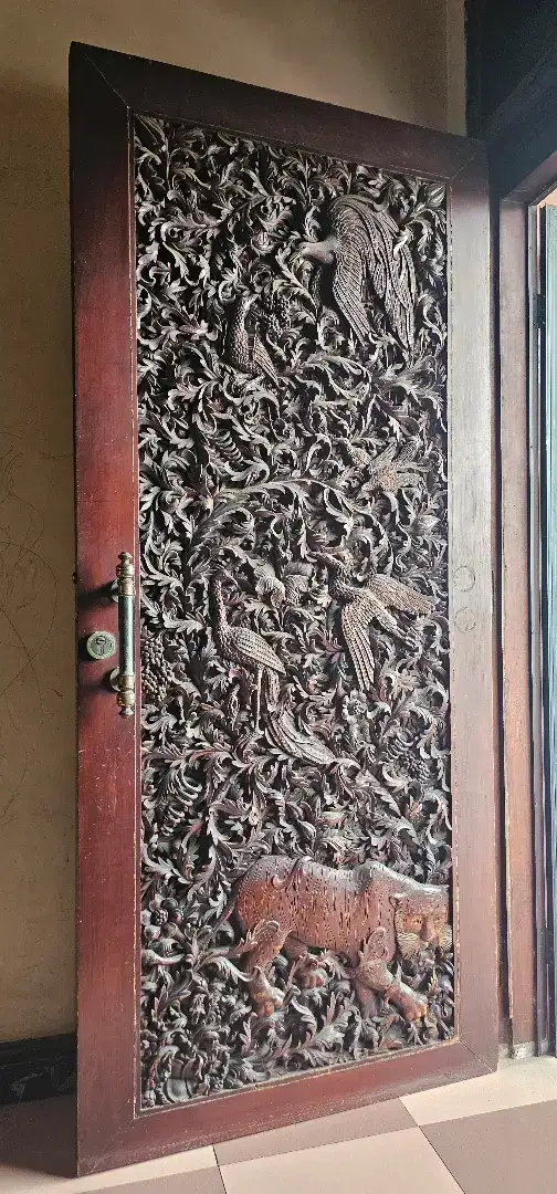 Pintu kayu jati tua / jati ukir tua