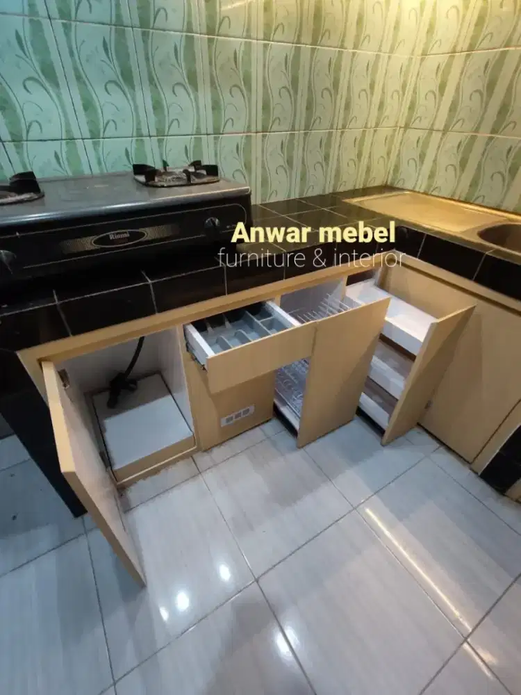 Minibar & kitchenset