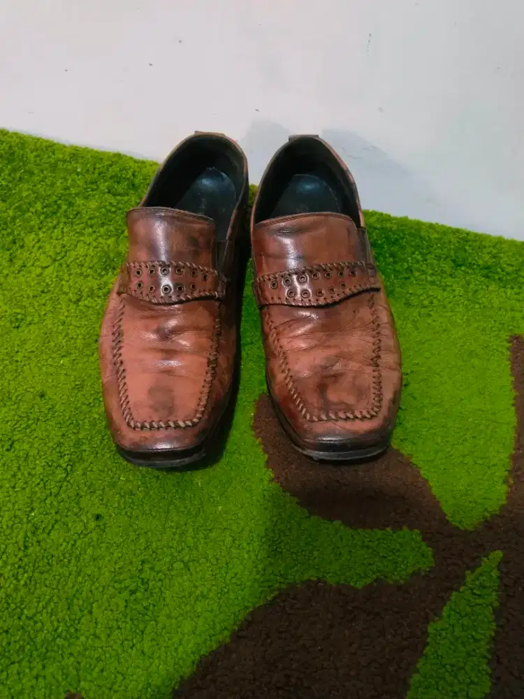 Sepatu Andrew England 40