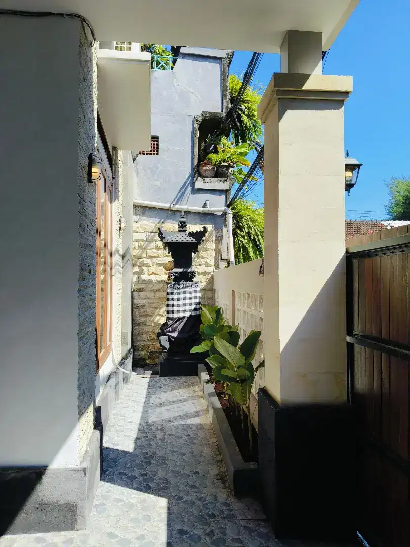 Di sewakan rumah semi furnis Krobokan,Kuta,Seminyak Badung bali