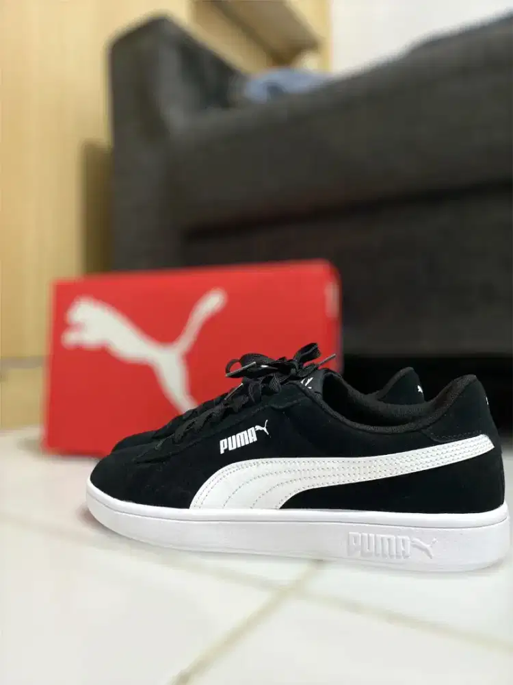 Sepatu PUMA Smash 3.0 - Black White | SoftFoam+ Comfort uk 40 like new