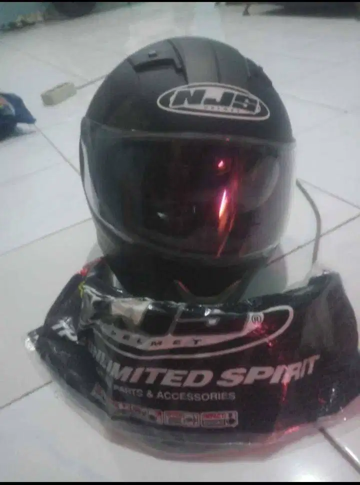 Helm fullface merk NJS