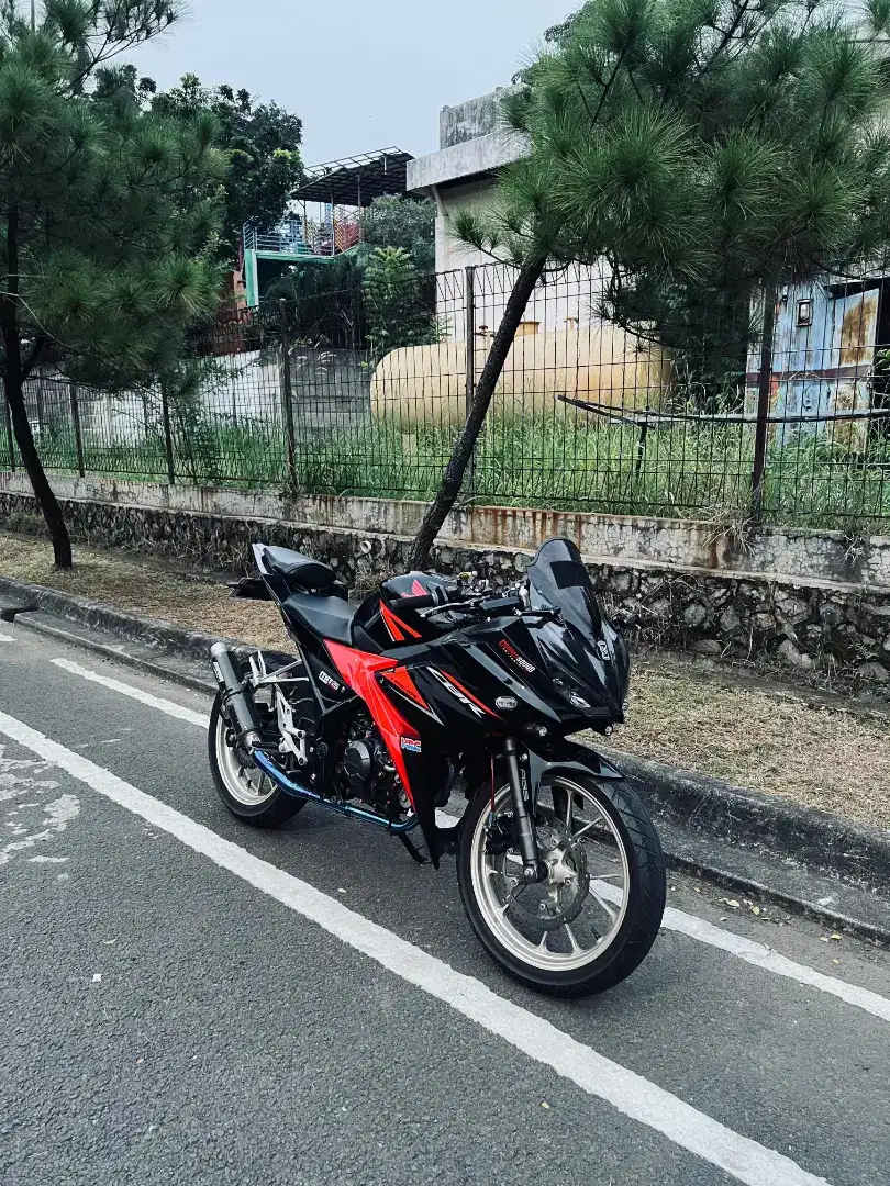 DIJUAL CBR150R 2019