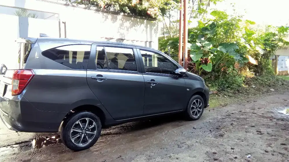 Mencari pekerjaan sebagai supir atau serabutan