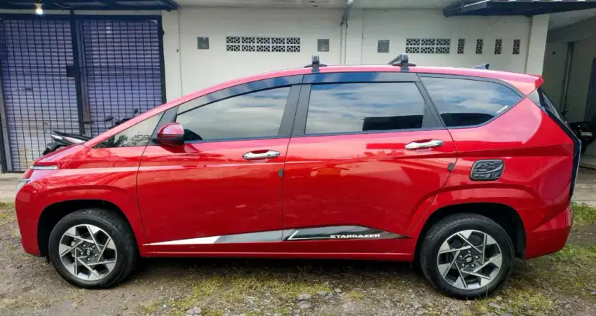 HYUNDAI STARGAZER Prime 1.5 IVT 2022 Bensin AT [Two Tone/Captain Seat]