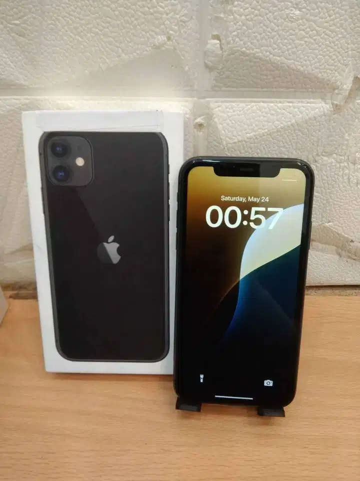 iPhone 11 128GB iBox black