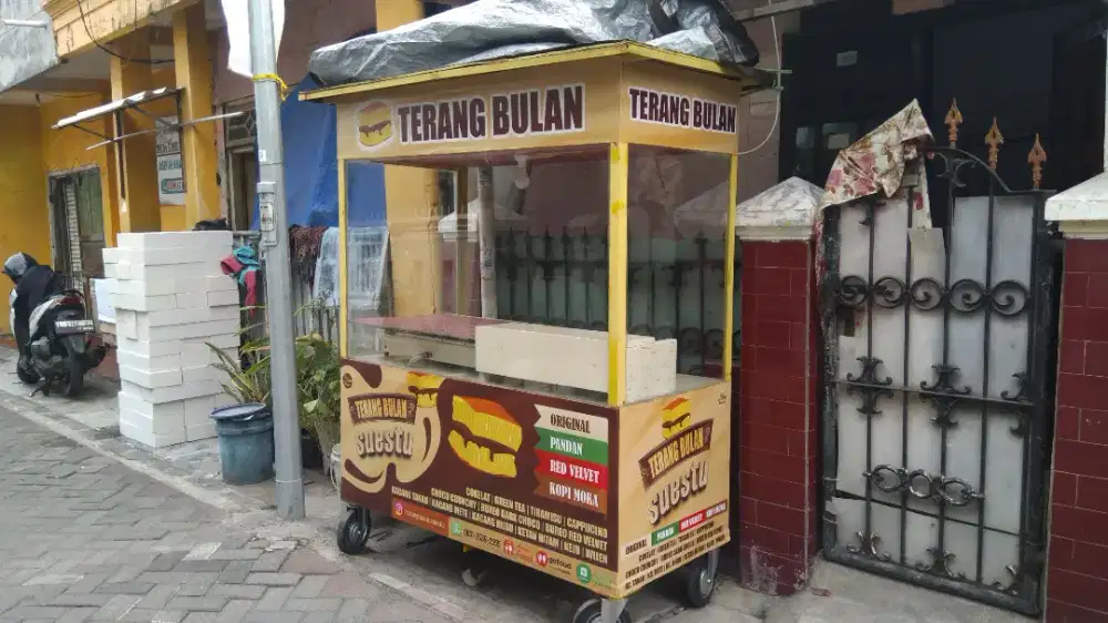 Gerobak bekas murah /gerobak bekas terang bulan / martabak manis