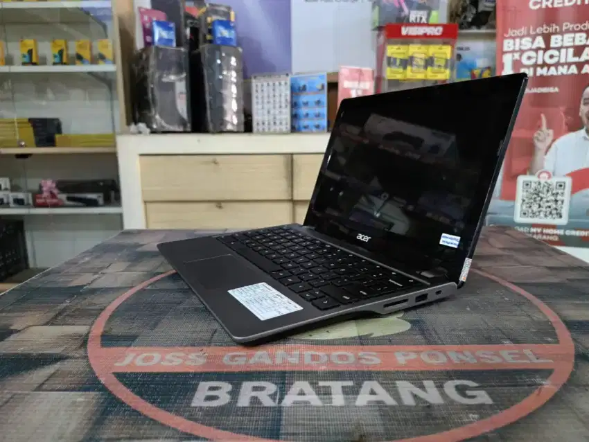 Acer Chromebook C740
( BUILT UP)
