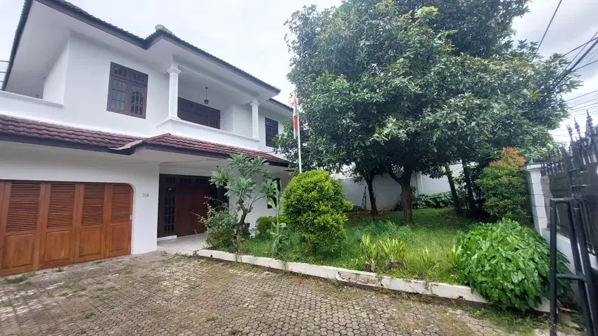 Disewakan Rumah Mewah Gaharu Dekat MRT Cipete Raya