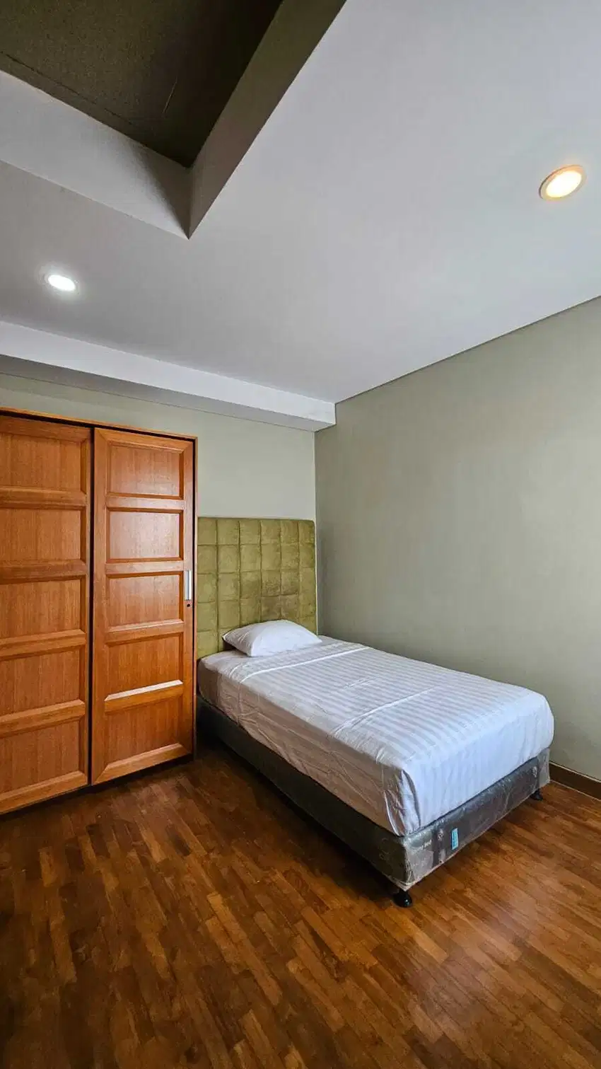 Beautiful 3 Storey Villa In Kerobokan, Close To Canggu And Seminyak