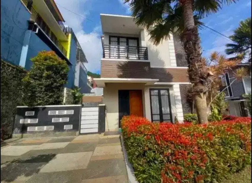 Villa Premium Kusuma Pinus Batu
