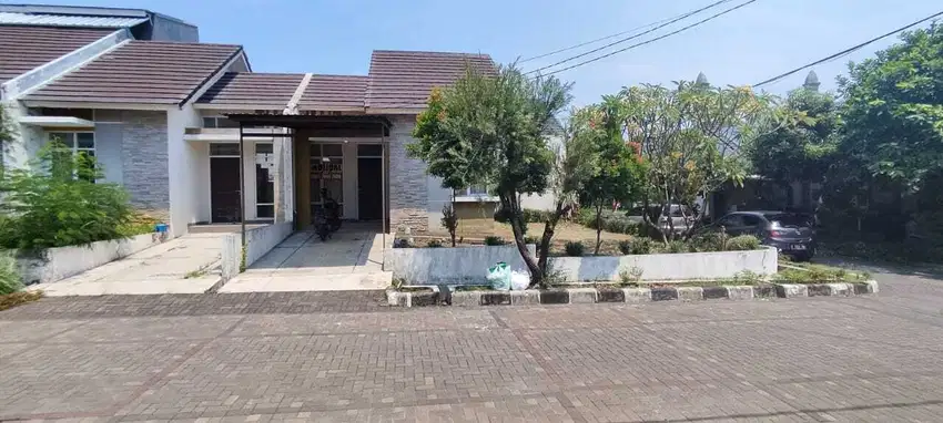 DIjual Rumah Hook Luas 156m² di Bukit Cimanggu – SHM & Nego Langsung