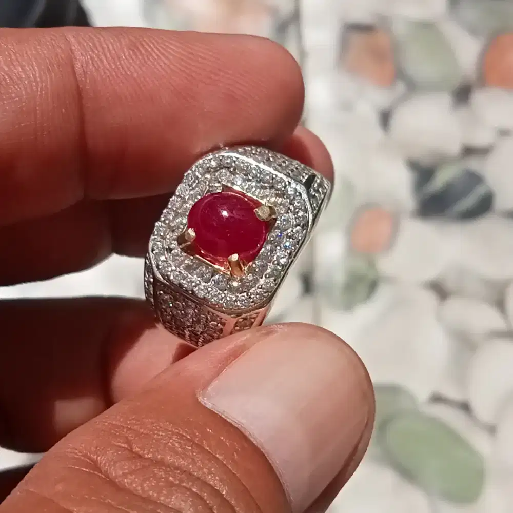 Ruby pigeon blood Burma 1,45crt GLO