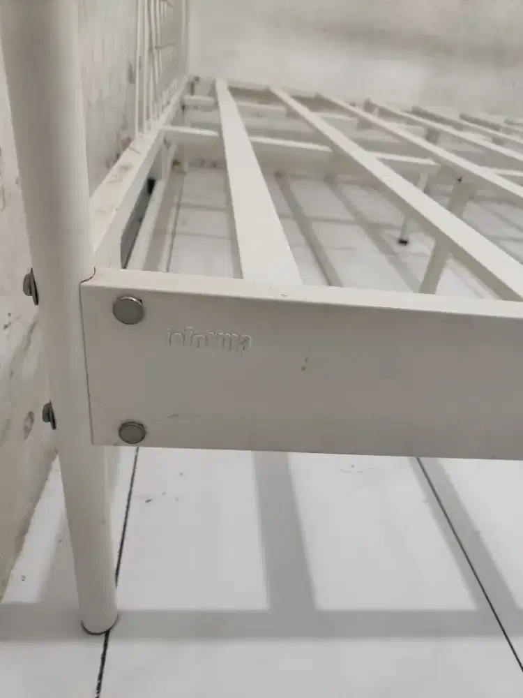 Ranjang Informa 180 x 200